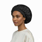Bonnet avec intérieur en satin femme noir