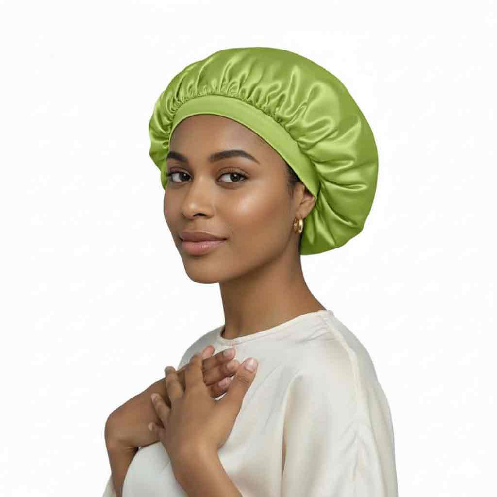 Bonnet avec intérieur en satin femme vert