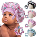 Bonnet en satin pour bébé