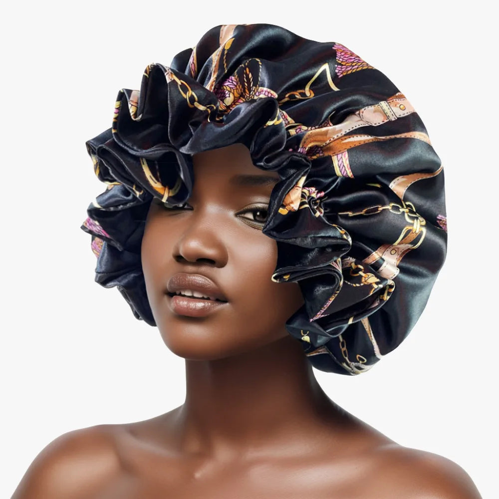 Bonnet satin cheveux frisés