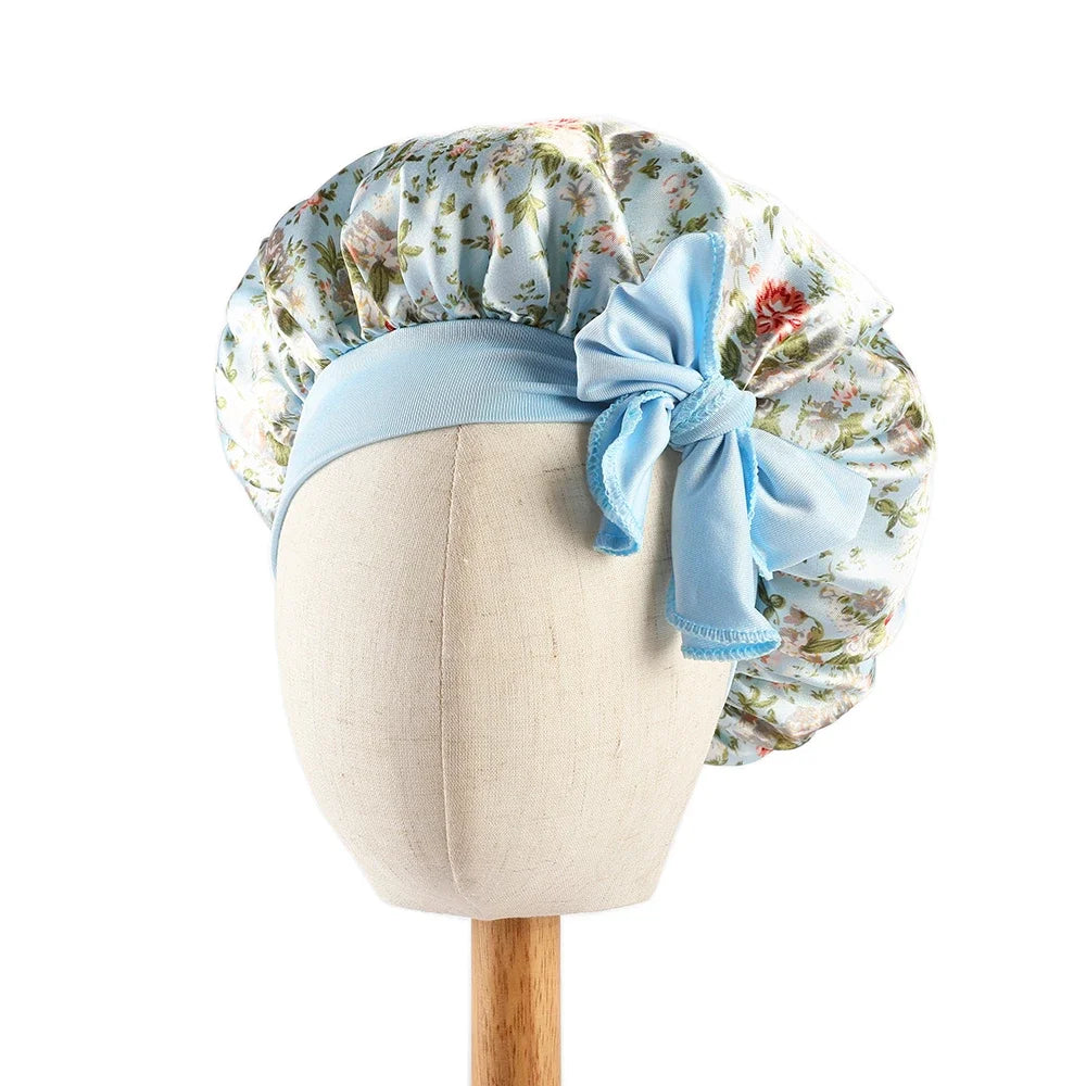 Bonnet en satin bébé – Confort et soin des tout-petits