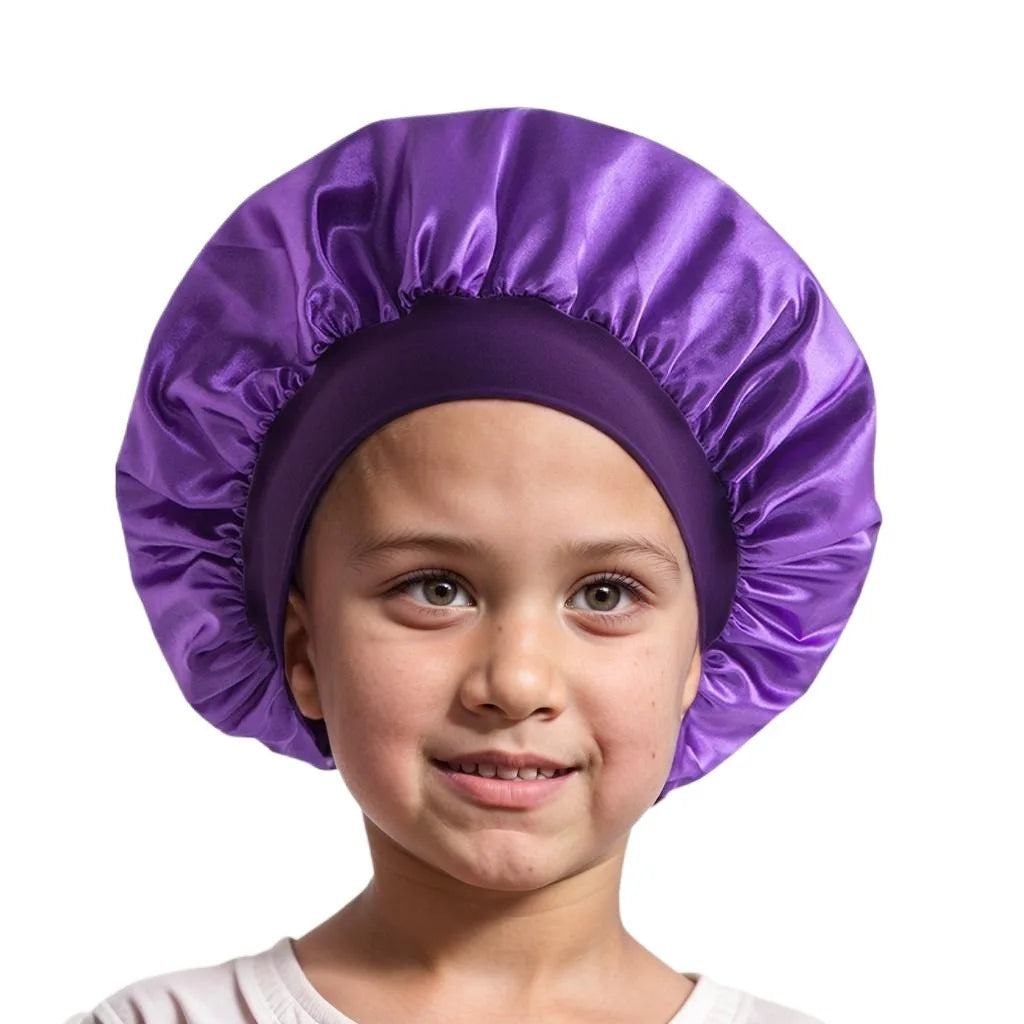 Bonnet en satin enfant – Douceur et protection des cheveux fragiles