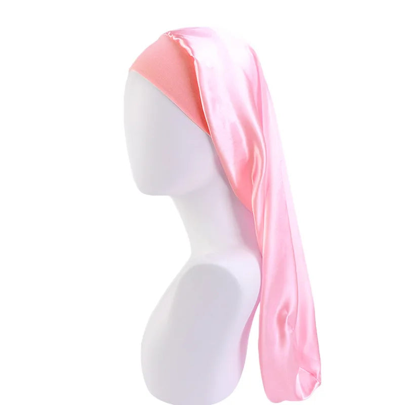 Bonnet satin cheveux longs multicolore – Féminité et brillance préservée