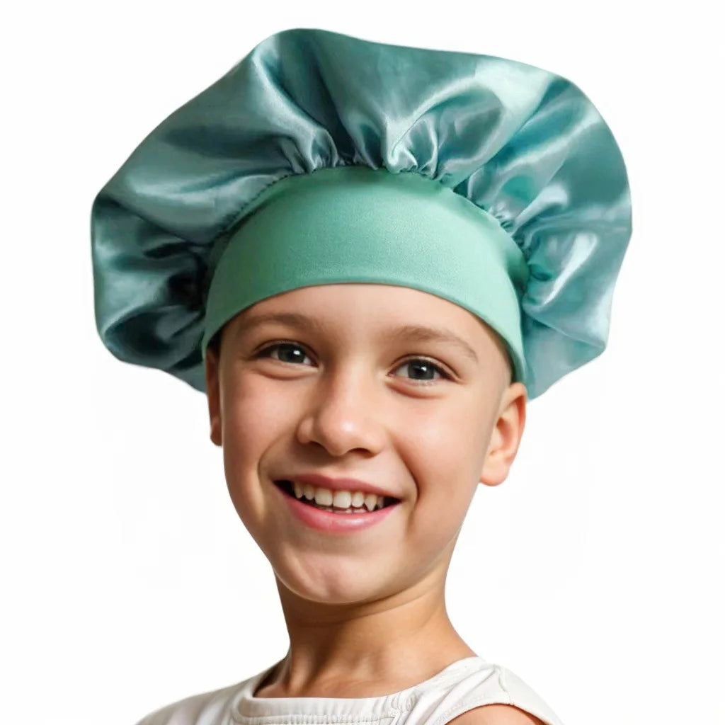 Bonnet en satin enfant – Douceur et protection des cheveux fragiles