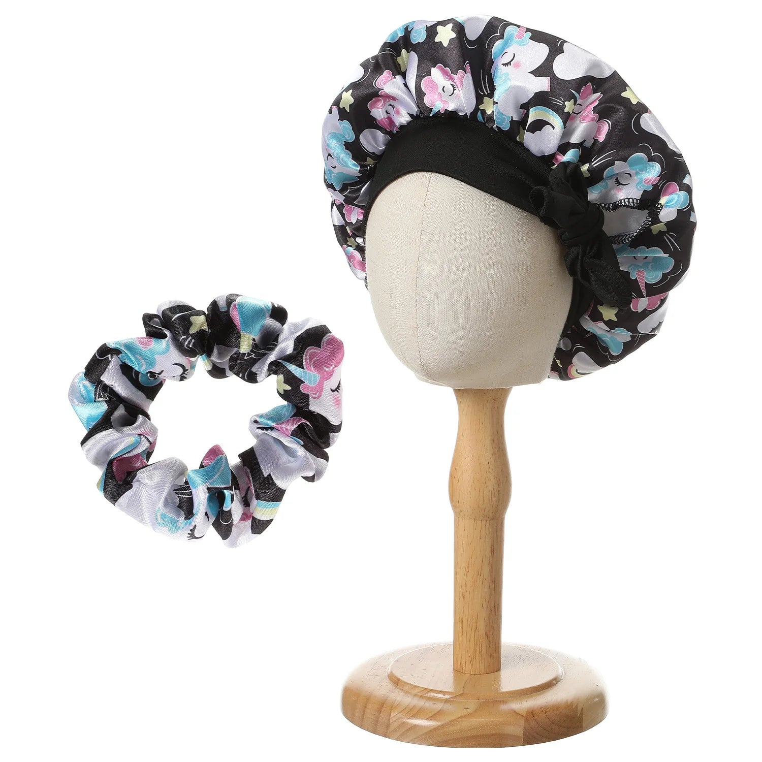 Bonnet en satin pour bébé – Tissu doux et respirant pour un sommeil paisible