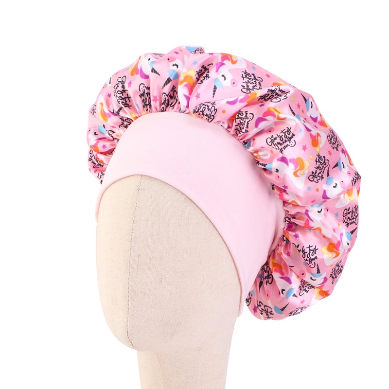 Bonnet en satin bébé nuit paisible – Anti-frottement et confort garanti