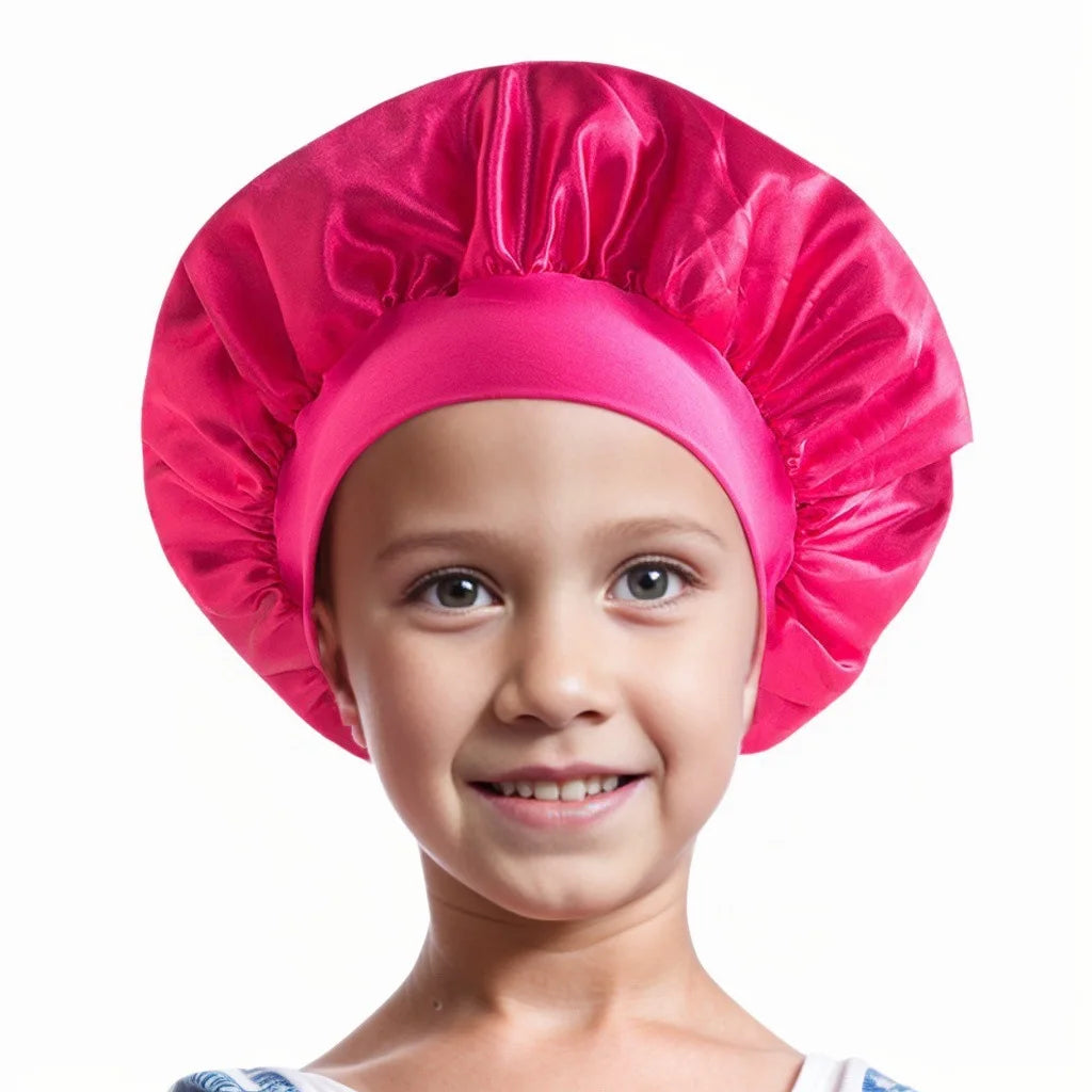 Bonnet en satin enfant – Douceur et protection des cheveux fragiles