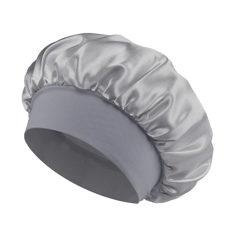 Bonnet en satin bébé garçon – Confort et protection capillaire