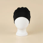 Bonnet souple doublé satin, coloris noir