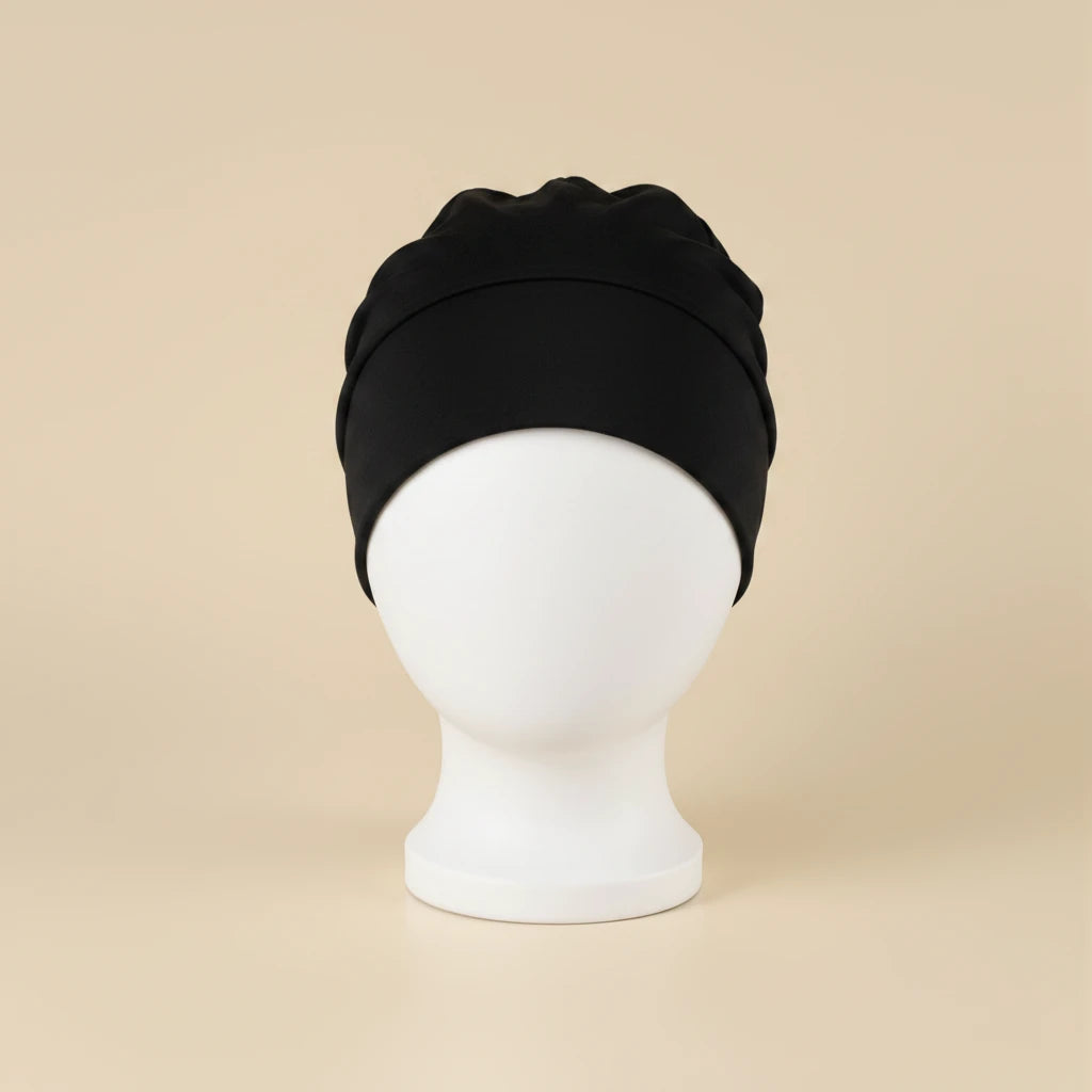 Bonnet souple doublé satin, coloris noir