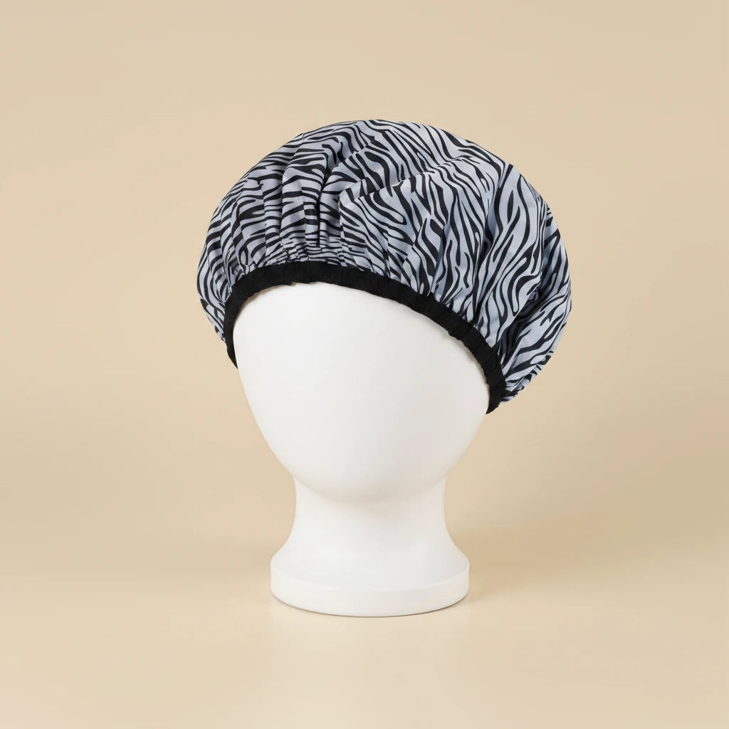 Bonnet intérieur satin imprimé animalier, motif zébré blanc et noir