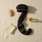 Bonnet en satin pour cheveux lisses, coloris noir