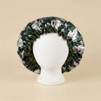 Bonnet en satin doublé motif floral coloris Motif floral vert — packshot premium