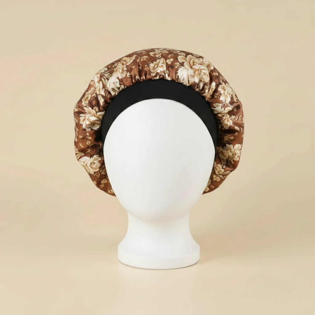 Bonnet en satin à motif floral coloris orange, packshot premium
