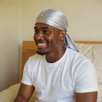 Durag en satin homme, vue de profil trois quarts