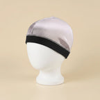 Bonnet en satin homme calotte ajustée, coloris argenté